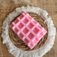 Savon gaufre "pomme d'amour"